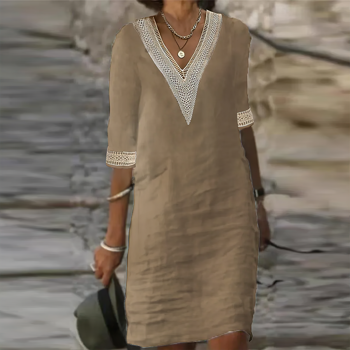 Vestido de lino para mujer con detalle de encaje y cuello de pico - Caqui / XL