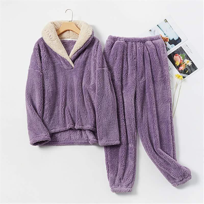 Completo pigiama da donna in pile con felpa con cappuccio e pantaloni lunghi - Viola / L
