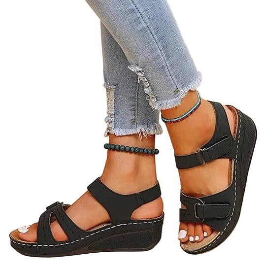 Give me wedge sandals in faux leather with ankle strap - Sort / EU 40 / UK 6.5